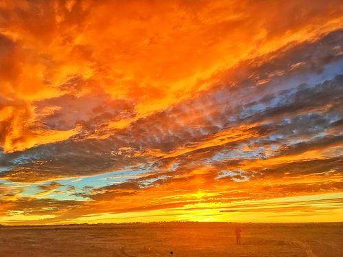 红色天空,红色天空下的壮丽篇章